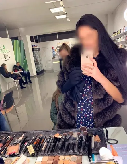 Carla, 39
