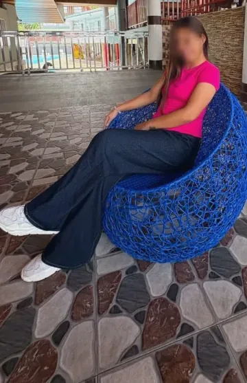 Denise, 36