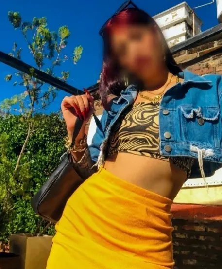 Fabienne, 21