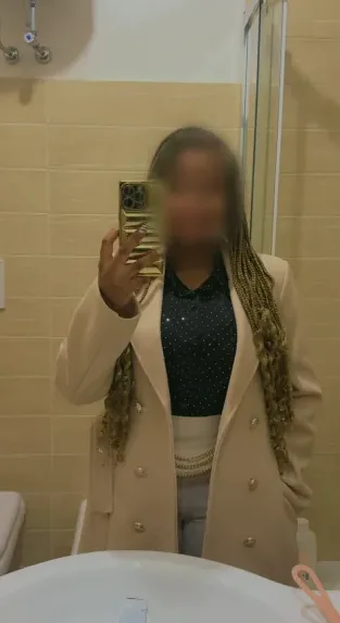Jana, 27