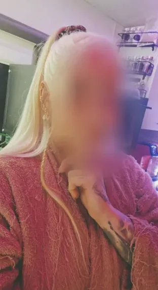 Juliane, 34
