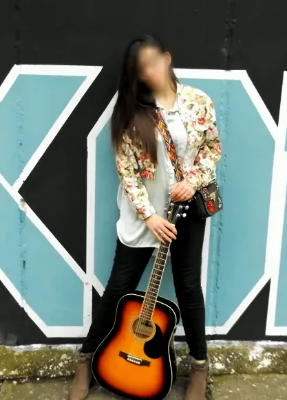 Kira, 30