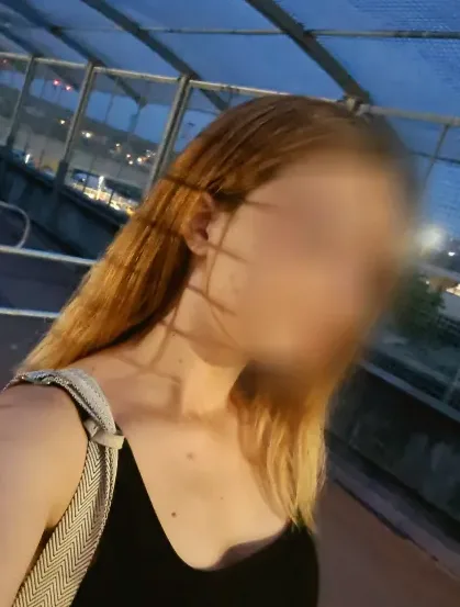 Stefanie, 23