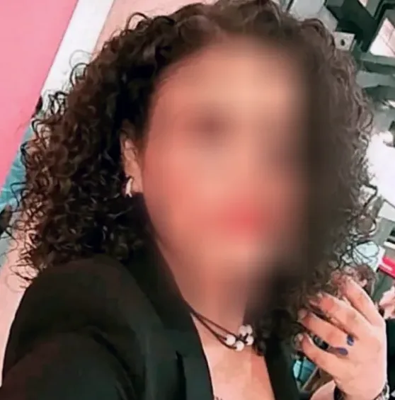 Zeynep, 35